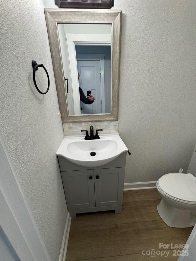 Building Photo - 824 N Flint St