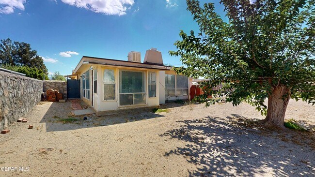 Building Photo - 4553 Skylark Way