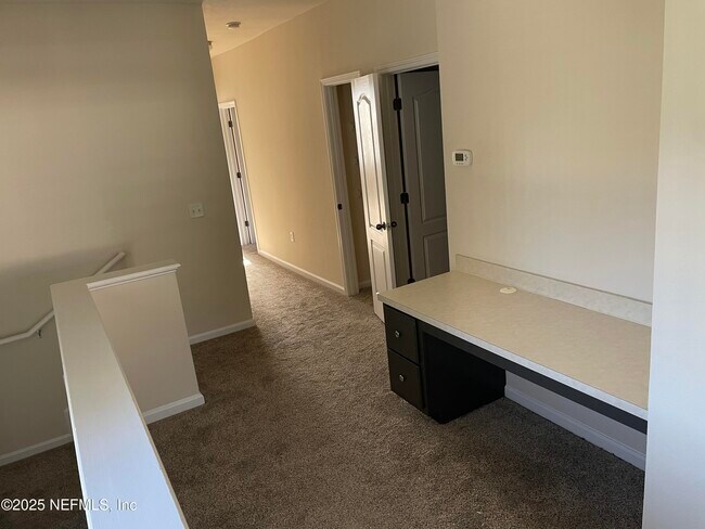 Building Photo - 3750 Silver Bluff Blvd