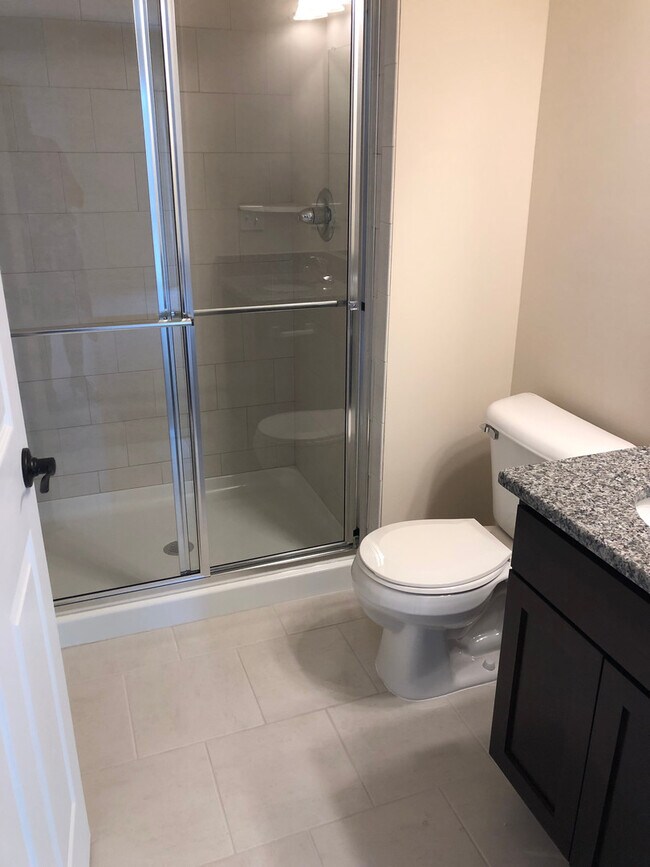 Building Photo - 8171 Promenade Dr