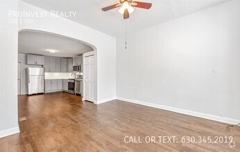 Building Photo - Spacious & Updated 2-Bedroom/1-Bath with I...