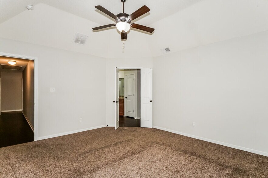 Building Photo - 9470 Eckley Pl