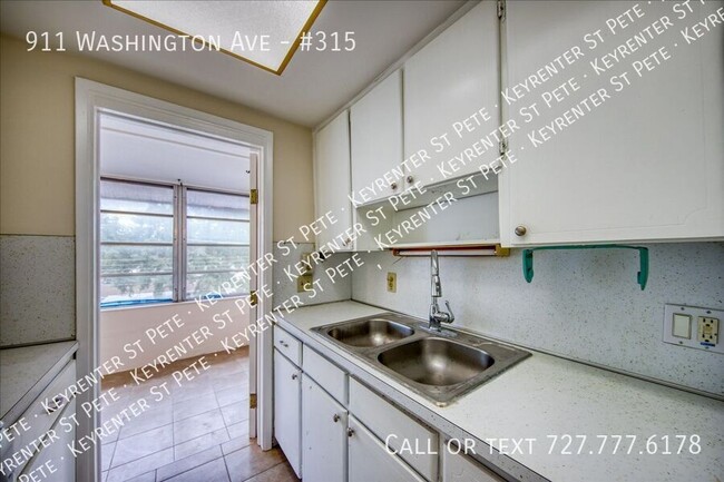 Building Photo - 911 Washington Ave SW