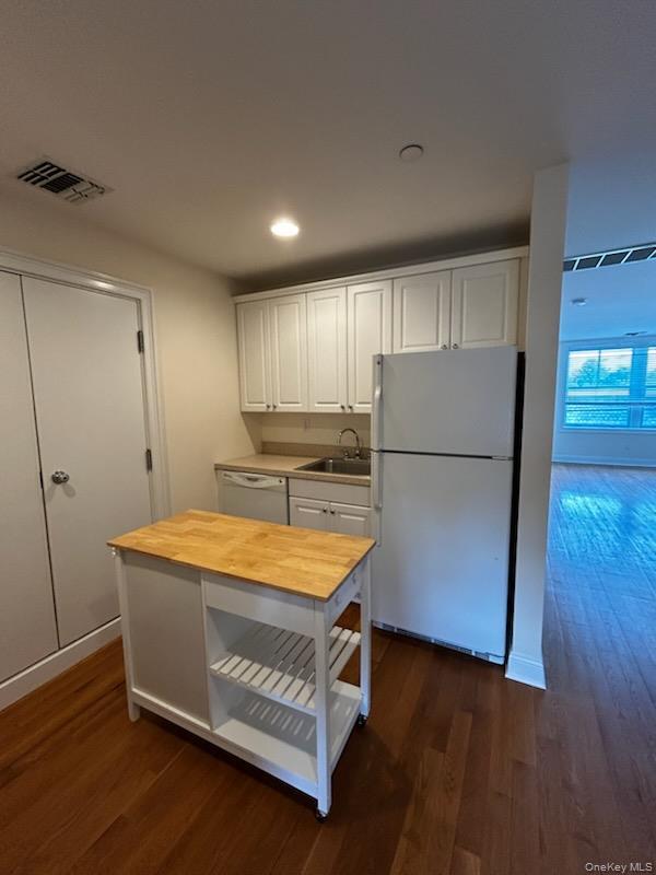 Building Photo - 131-7 E Main St