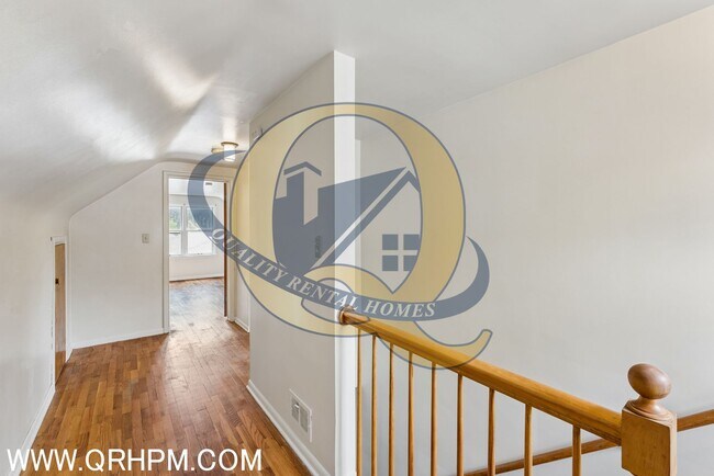 Building Photo - Available Now!!! 4 Bed, 2.5 Bath!!