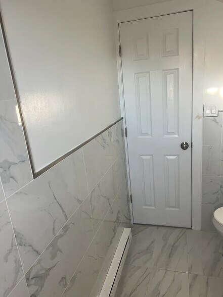 Building Photo - 478 Fabyan Pl