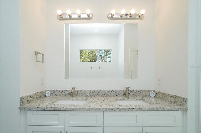 Building Photo - 52 Brig Cir E