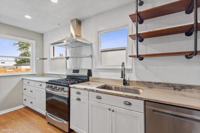 Building Photo - 3 br, 2 bath House - 3556 N Clayton Street...