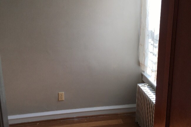 Bedroom 3 - 1912 S Hicks St