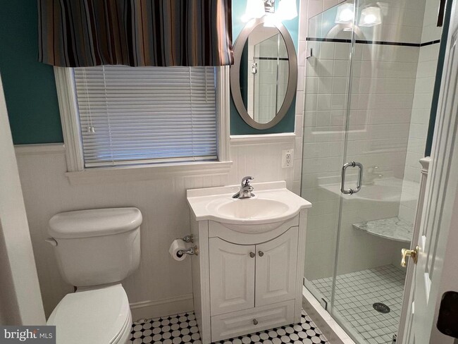 Building Photo - 6830 Pacific Ln