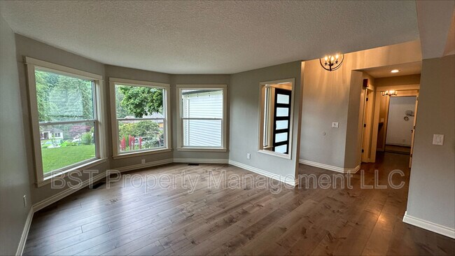 Building Photo - 25130 Rancho Lobo Ct