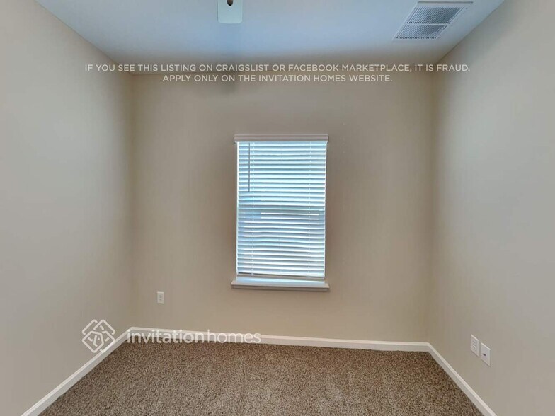 Building Photo - 9890 Lemon Grass Ln