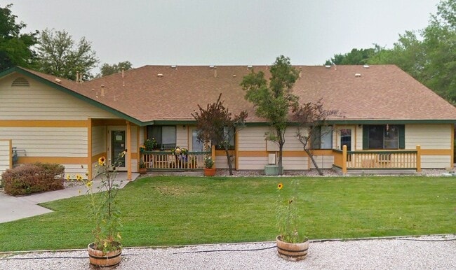 Building Photo - 1825 Auction Rd