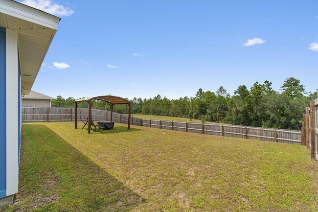 Building Photo - Shoal River Landing Must See w/ 3-car garage!