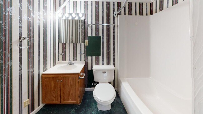 Building Photo - 975 Murray Ln