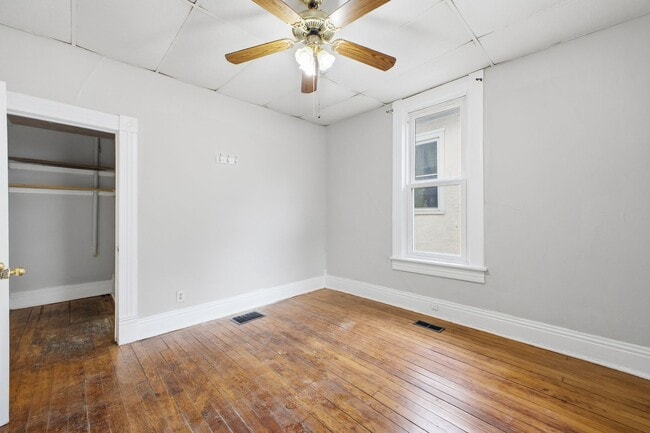 Building Photo - Charming 2-Bedroom, 1-Bath Home with Recent Updates!