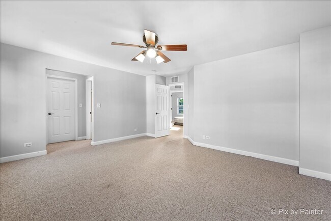 Building Photo - 1128 Bartholdi Ct
