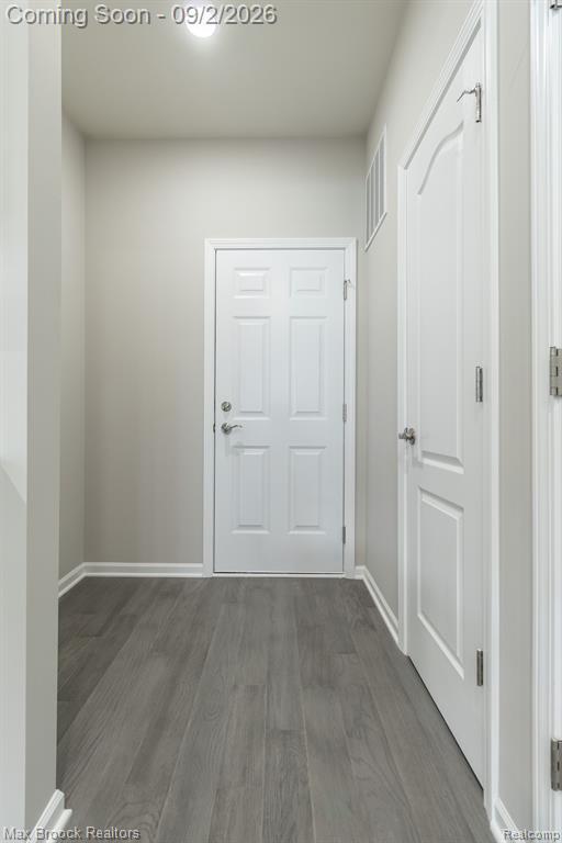 Building Photo - 4819 Glenora Dr