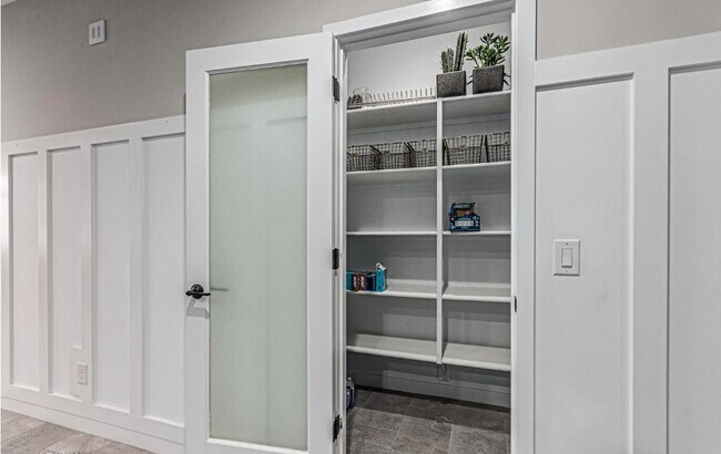 Building Photo - 5059 N 183rd Ln