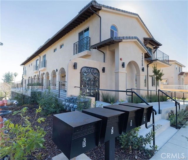 Building Photo - 1308 Stevens Ave