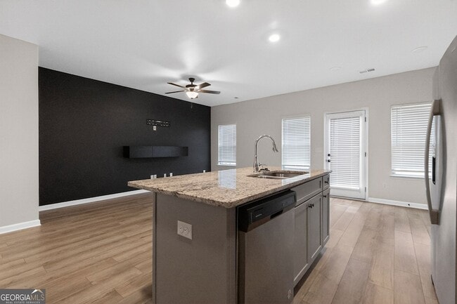 Building Photo - 7151 Chara Ln