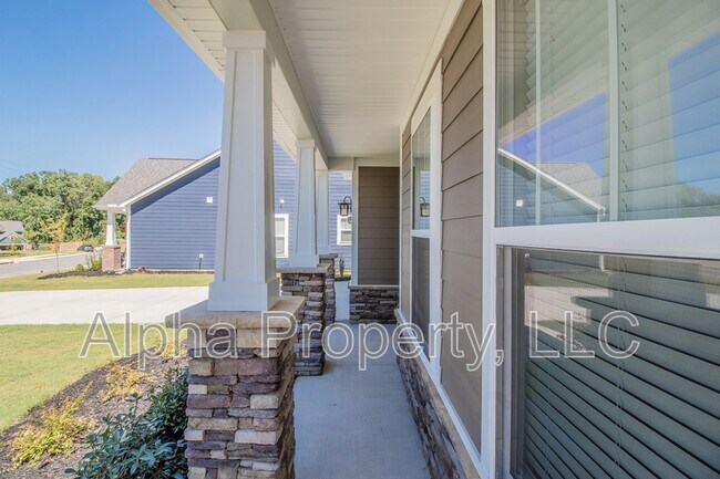 Building Photo - 316 Runion Lake Ct