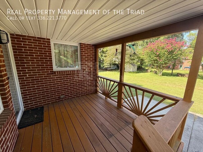 Building Photo - 3300 Anderson Dr