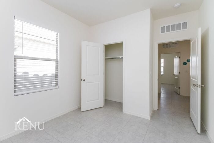 Building Photo - 35383 W San Capistrano Ave