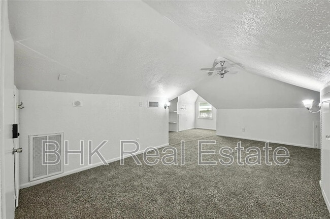 Building Photo - 4036 Dexter Ave