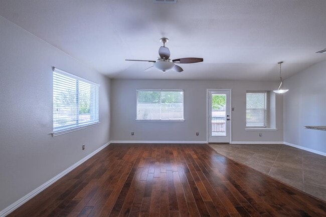 Building Photo - 645 Fort Thomas Pl