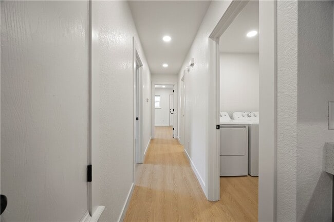 Building Photo - 2007 Sycamore Pl