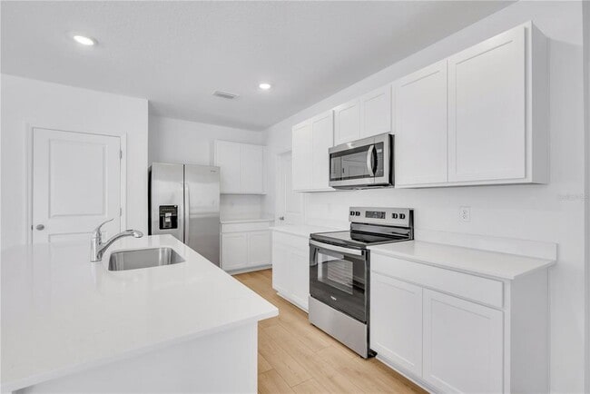 Building Photo - 32368 Evening Grv Ct