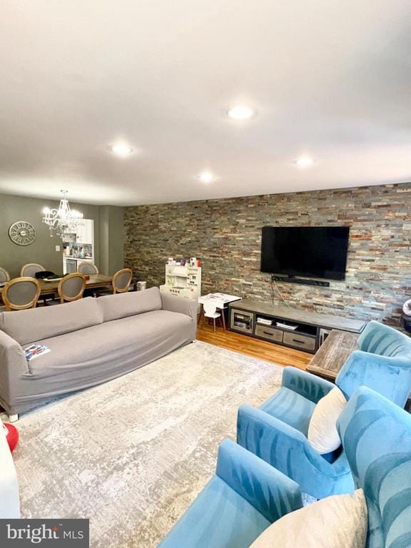 Building Photo - 8605 Pin Oak Dr