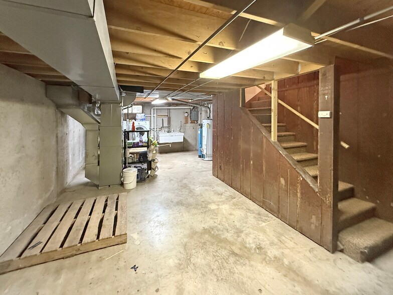 Building Photo - 6844 Sunset Meadow Dr