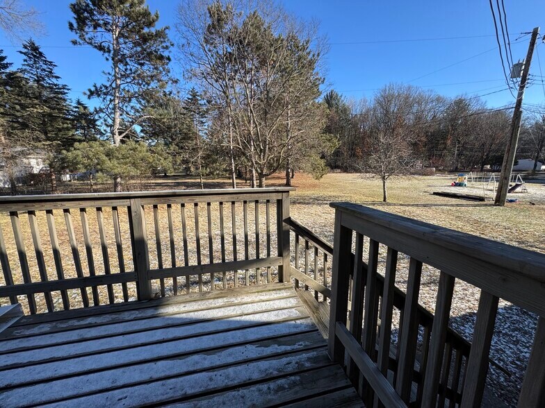 Building Photo - 3017 Pine Lodge Rd