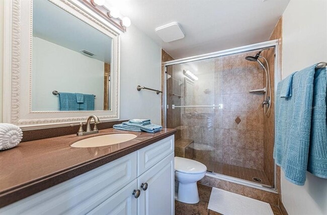 Building Photo - 6291 Bahia Del Mar Cir N