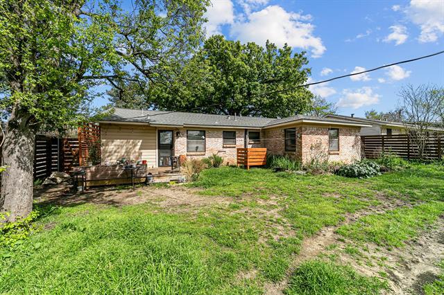 Building Photo - 8604 Graywood Dr