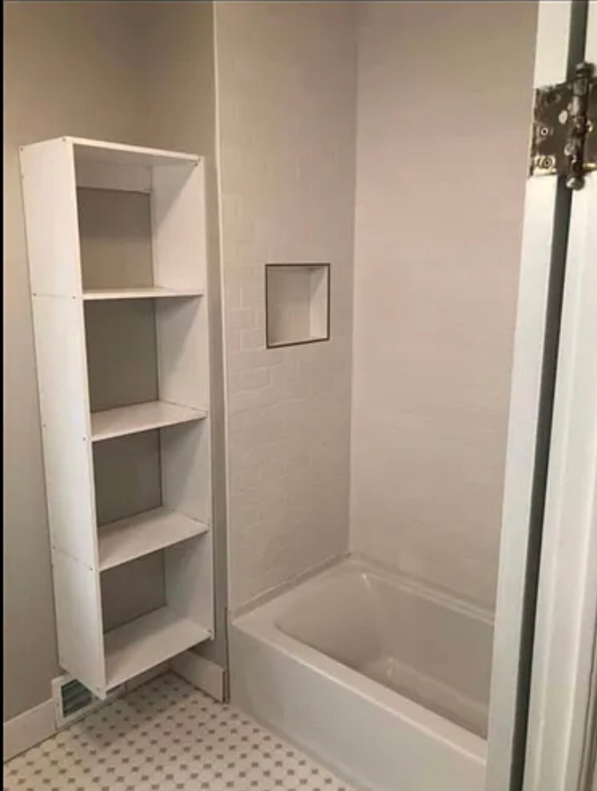 Building Photo - 171 Blaine Ave