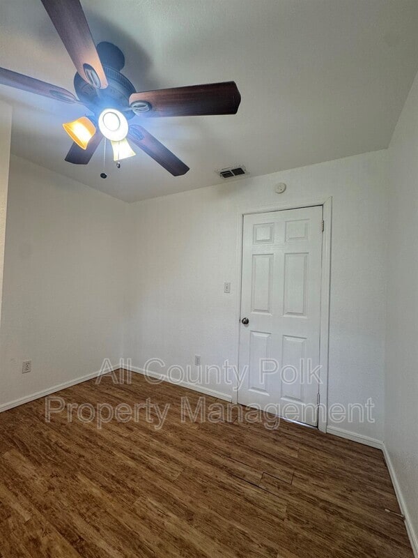 Building Photo - 1625 E Fern Rd