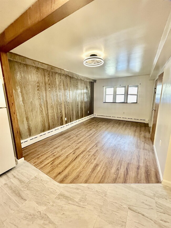 Building Photo - 330 Sip Ave