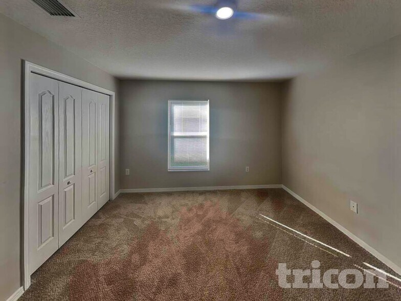 Building Photo - 1181 Creekview Ct