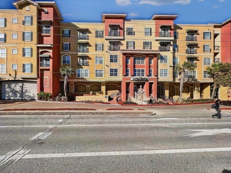 Building Photo - 1711 Old Spanish Trl