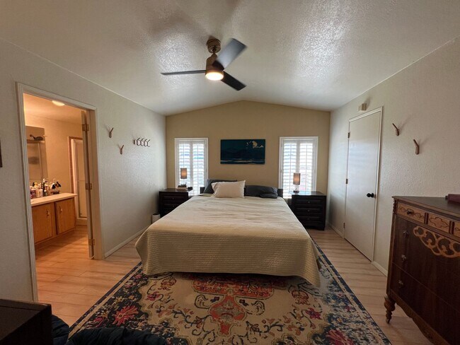 Building Photo - NICE HOME IN THE FOOTHILLS!
