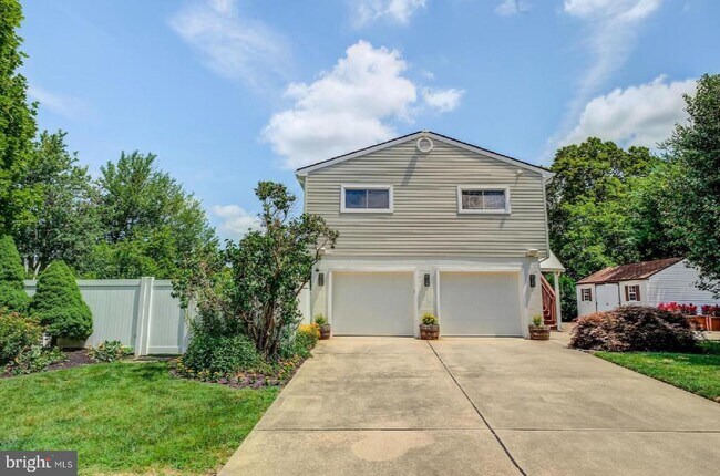 Building Photo - 105 Franklin Rd