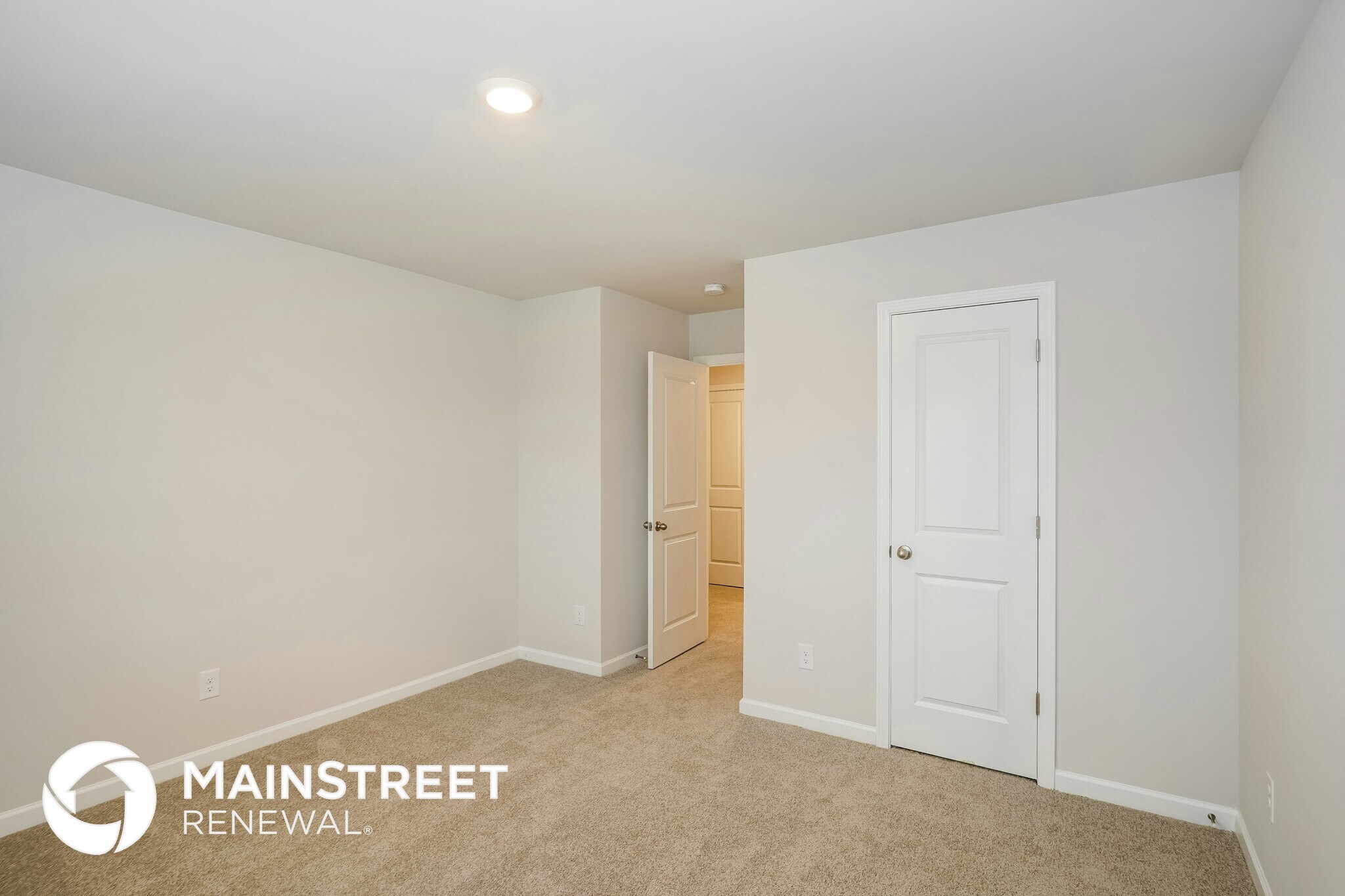 Building Photo - 2306 Curbow Dr