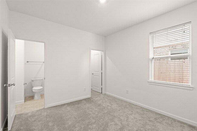 Building Photo - 21918 Wycombe Ter Wy