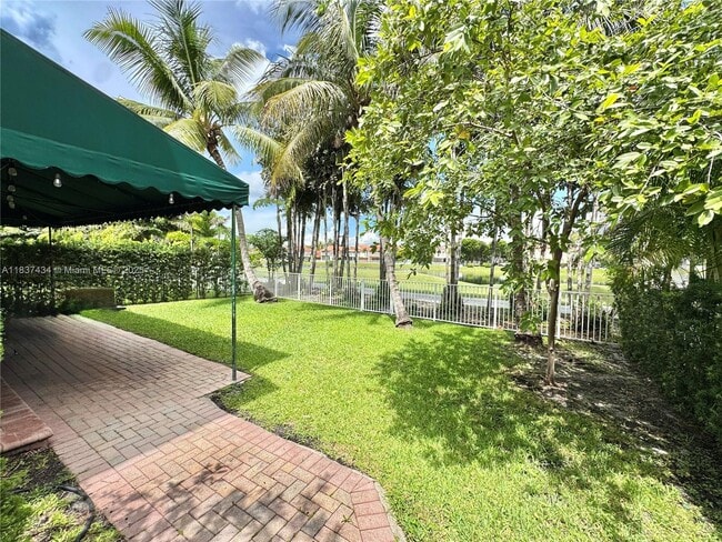 Building Photo - 5630 NW 104th Ct