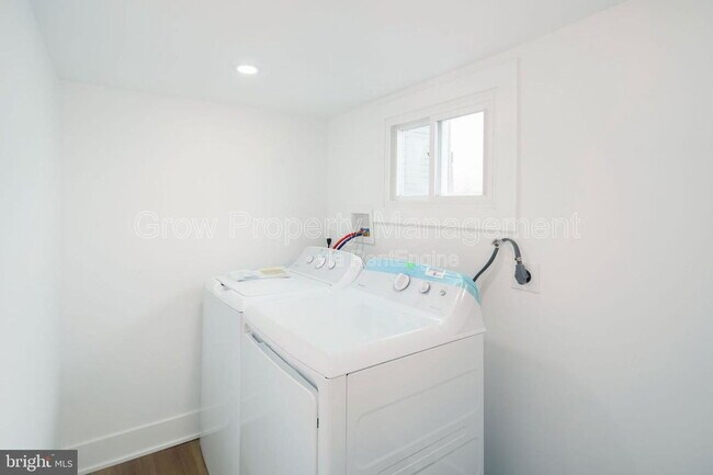 Building Photo - 2018 S 8th St