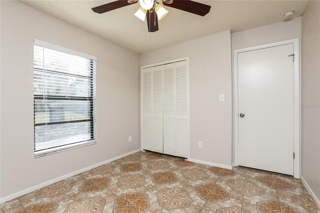 Building Photo - 3321 Knightsbridge Rd