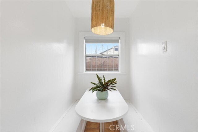 Building Photo - 1950 S Palm Grove Ave